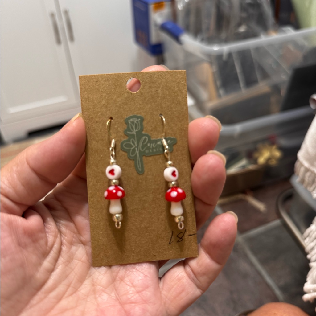 Red And White Earrings With Gold Accents 18$